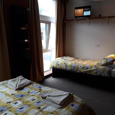 Hotel Ossians Fort William Esterno foto