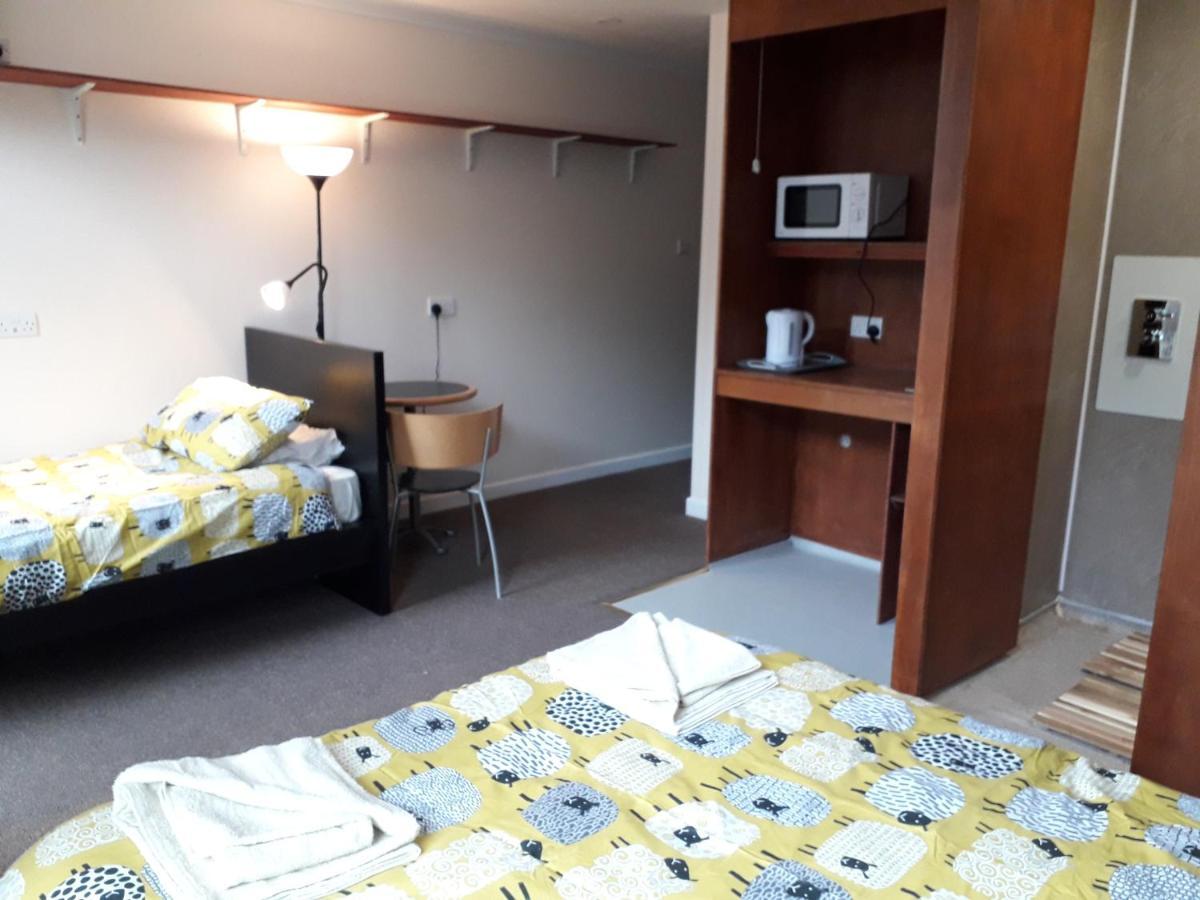 Hotel Ossians Fort William Esterno foto
