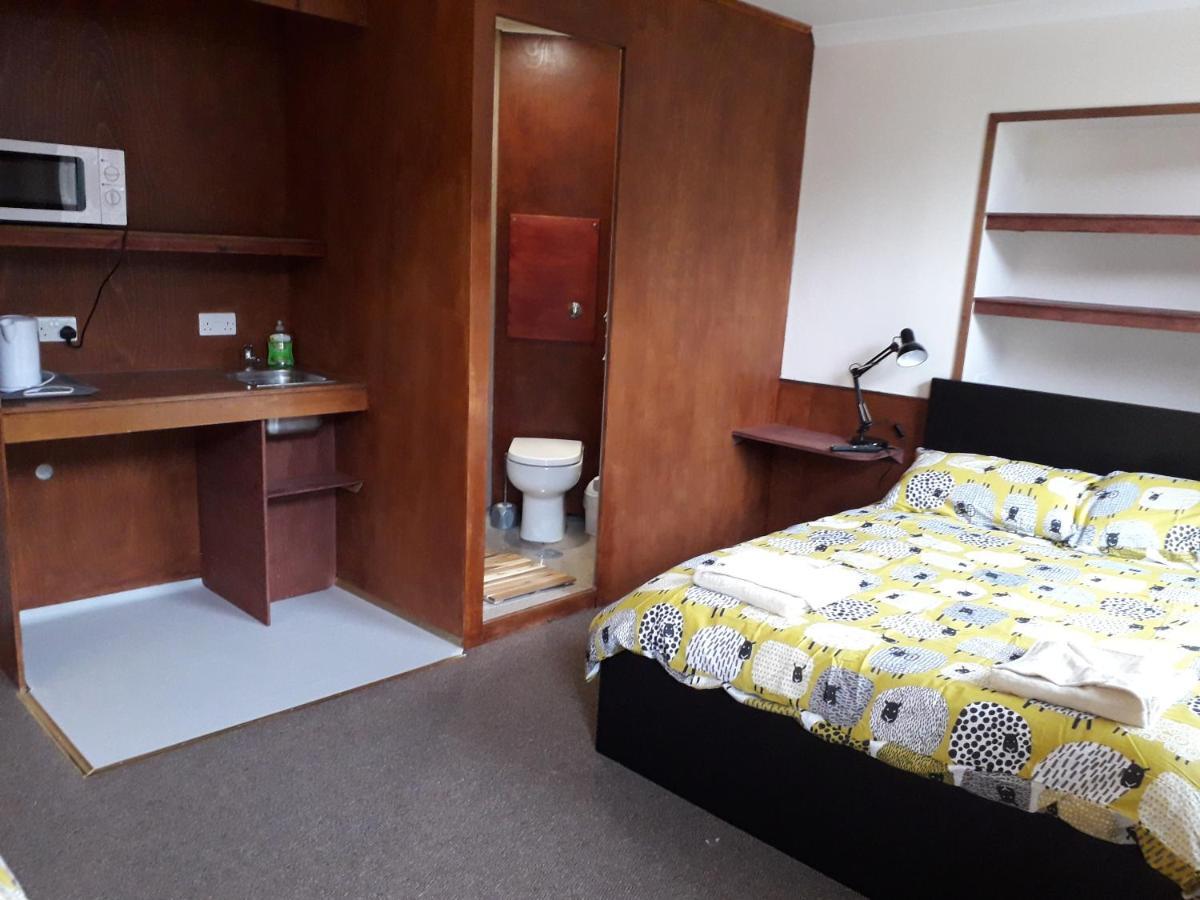 Hotel Ossians Fort William Esterno foto