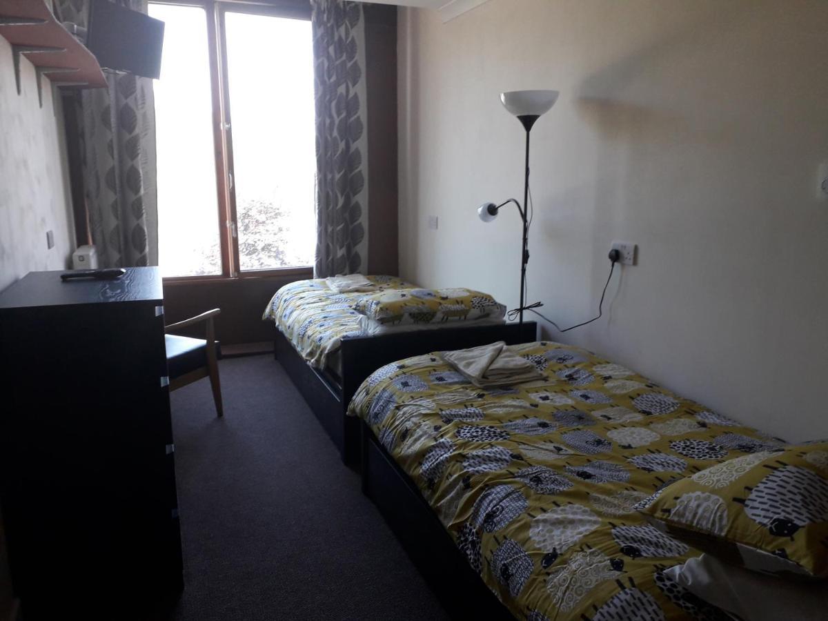Hotel Ossians Fort William Esterno foto